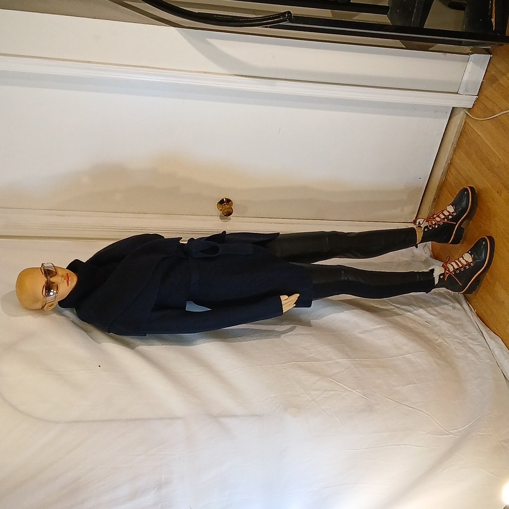 Stunning Marc Fisher Black Leather And 100% Shearling Booties - Picture 13 of 16